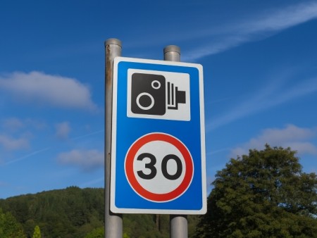 51/2-b Rehberi: Hız Sınırı, Erken Ödeme ve İtiraz Süreci 51/2-b Rehberi: Hız Sınırı, Erken Ödeme ve İtiraz Süreci