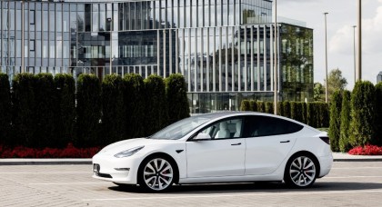 Tesla Araç Modelleri ve Menzil Seçenekleri