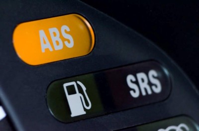 ABS Işığı Neden Yanar?